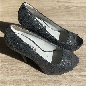 Vera Wang WHITE Black Sequin Heels